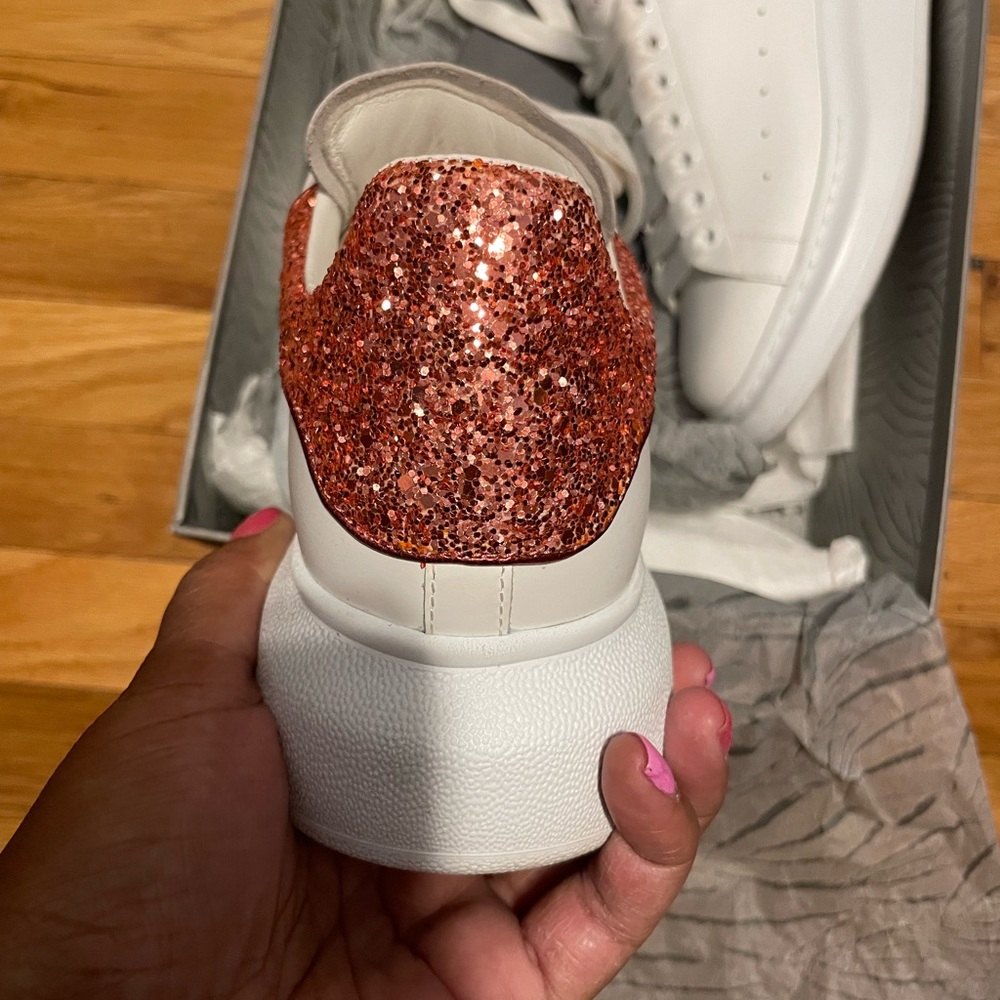 Alexander McQueen Sneakers - Picture 9 of 16